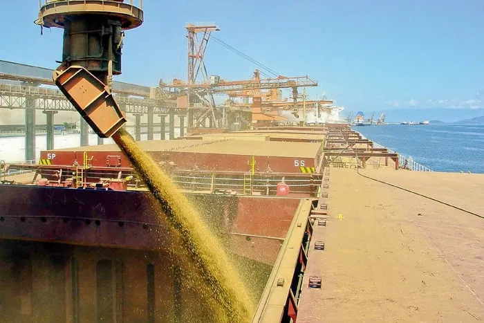 Previsão de exportação de soja do Brasil em março fica um pouco abaixo do recorde