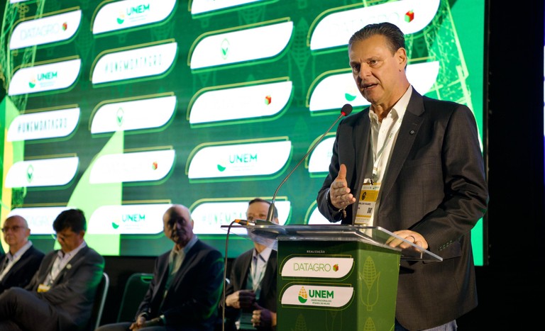 Ministro da Agricultura destaca importância do etanol de milho na matriz energética do Brasil