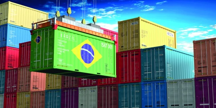 Mesmo com suspensões, exportações de carne de frango mantêm patamares próximos de 400 mil toneladas