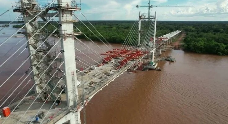 Obras em ponte estratégica avançam e devem reforçar escoamento agrícola entre Mato Grosso e Goiás