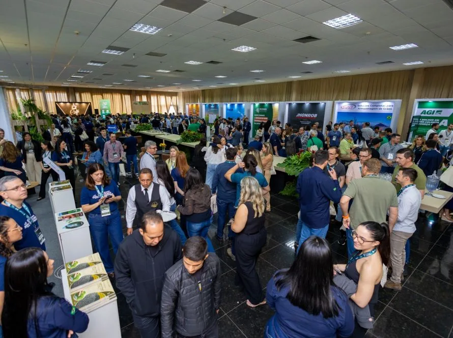 Expositores movimentaram V Simpósio Técnico da Aprosoja Mato Grosso e ofereceram soluções para armazenagem