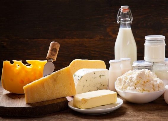 Setor lácteo em Goiás registra ajustes de preços em agosto