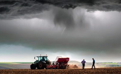 Instabilidade climática atrasa plantio da safra de verão 2025/26