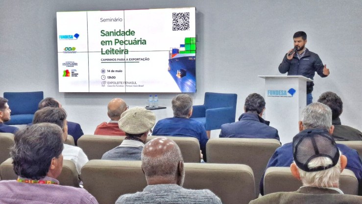 Exportação de lácteos ganha força nos debates da pecuária leiteira brasileira