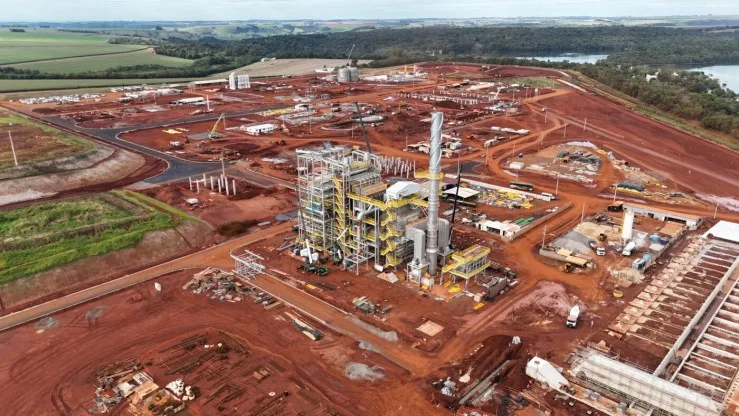 Obra da usina de etanol de milho da Coamo atinge 45% em Campo Mourão