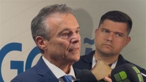 Ministro afasta risco de falta de fertilizantes na safra